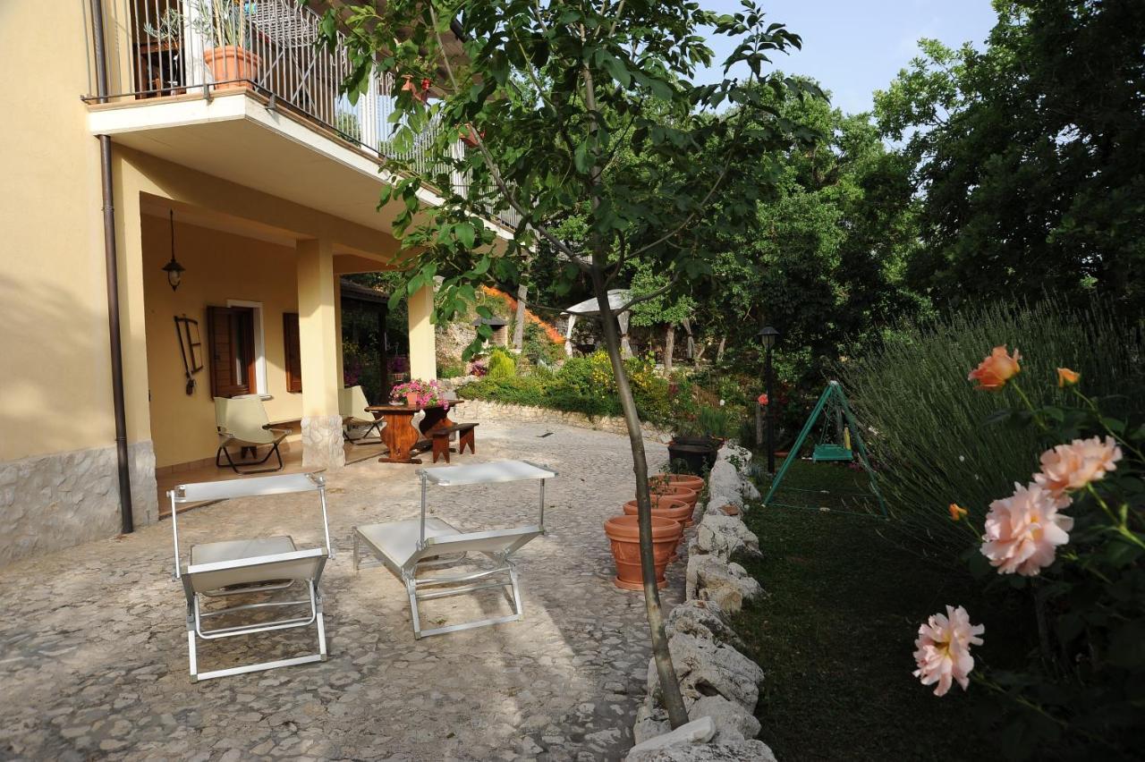 Affittacamere Fule Fontecchio ภายนอก รูปภาพ